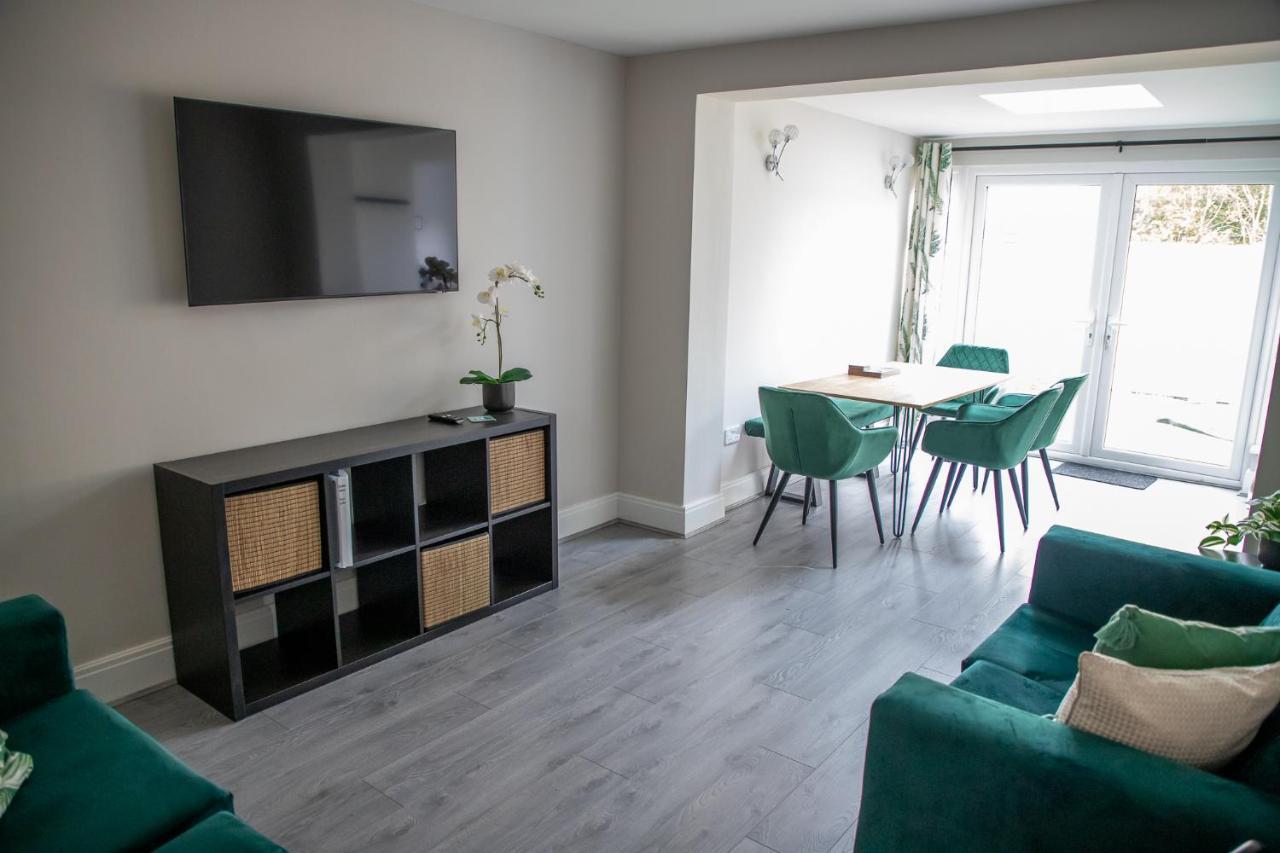 Wave Stays - Ground Floor Apartment - Outside Seating Area Cleveleys Kültér fotó